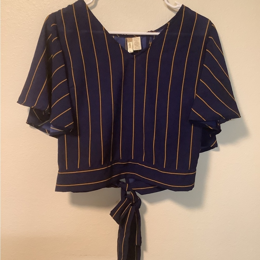 Japna tie waist cross back short‎ flutter sleeves navy blue gold striped top